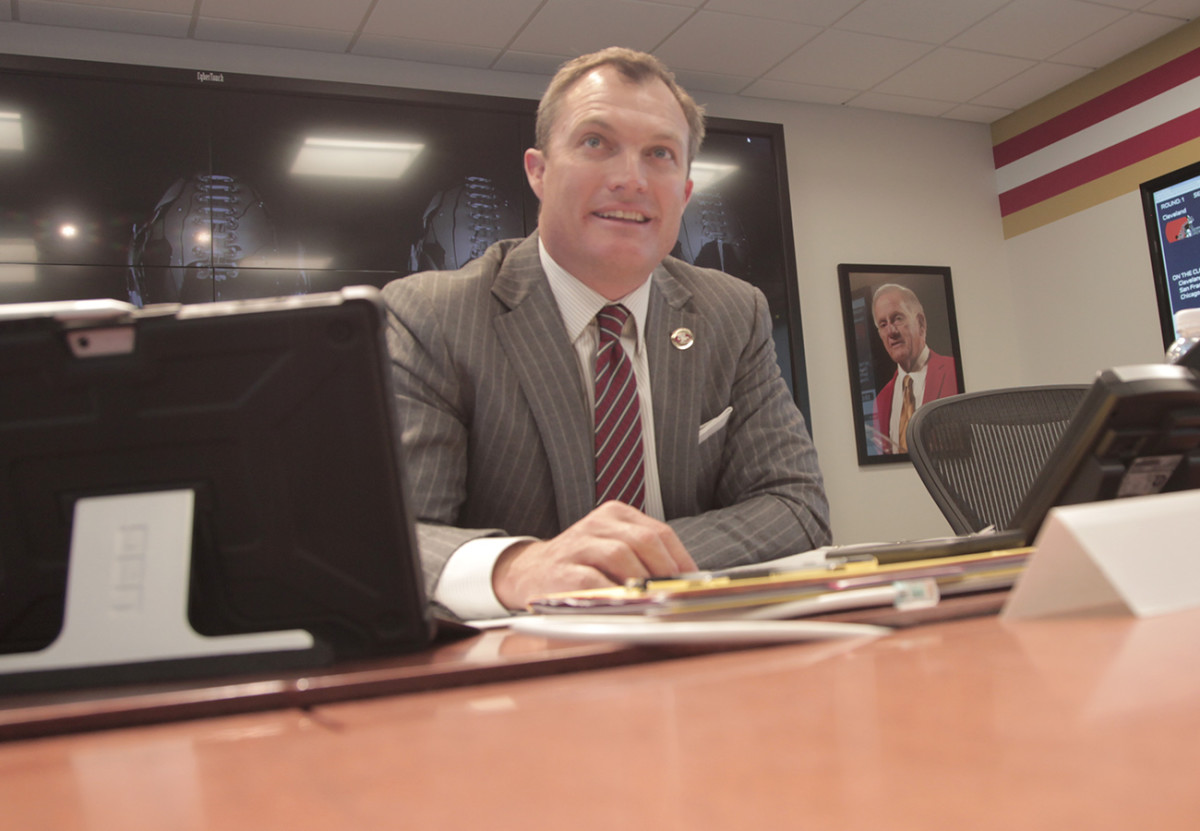 john-lynch-t1.jpg